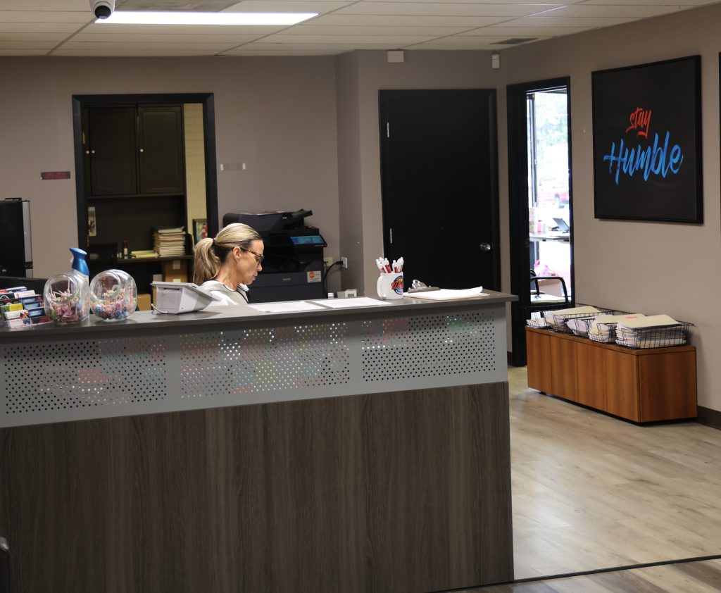 Wichita-bail-bonds-lobby
